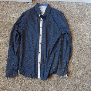 Craft+Flow Button Up Shirt Blue and Tan Floral Shapes